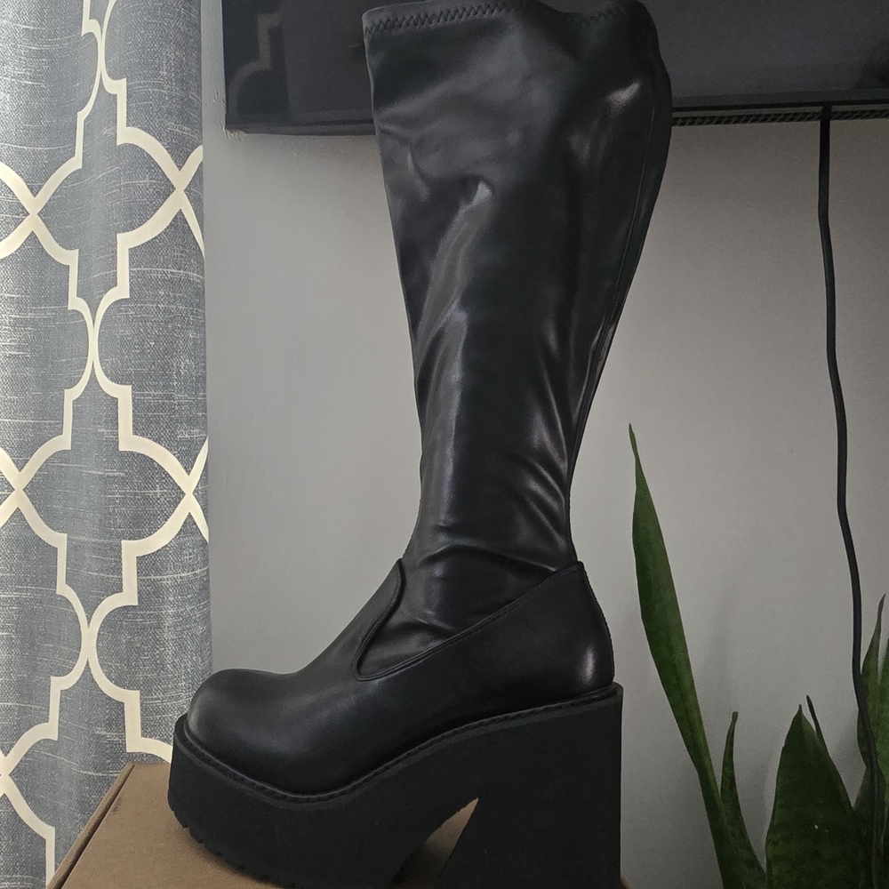 Platform Knee-High Boots in Black